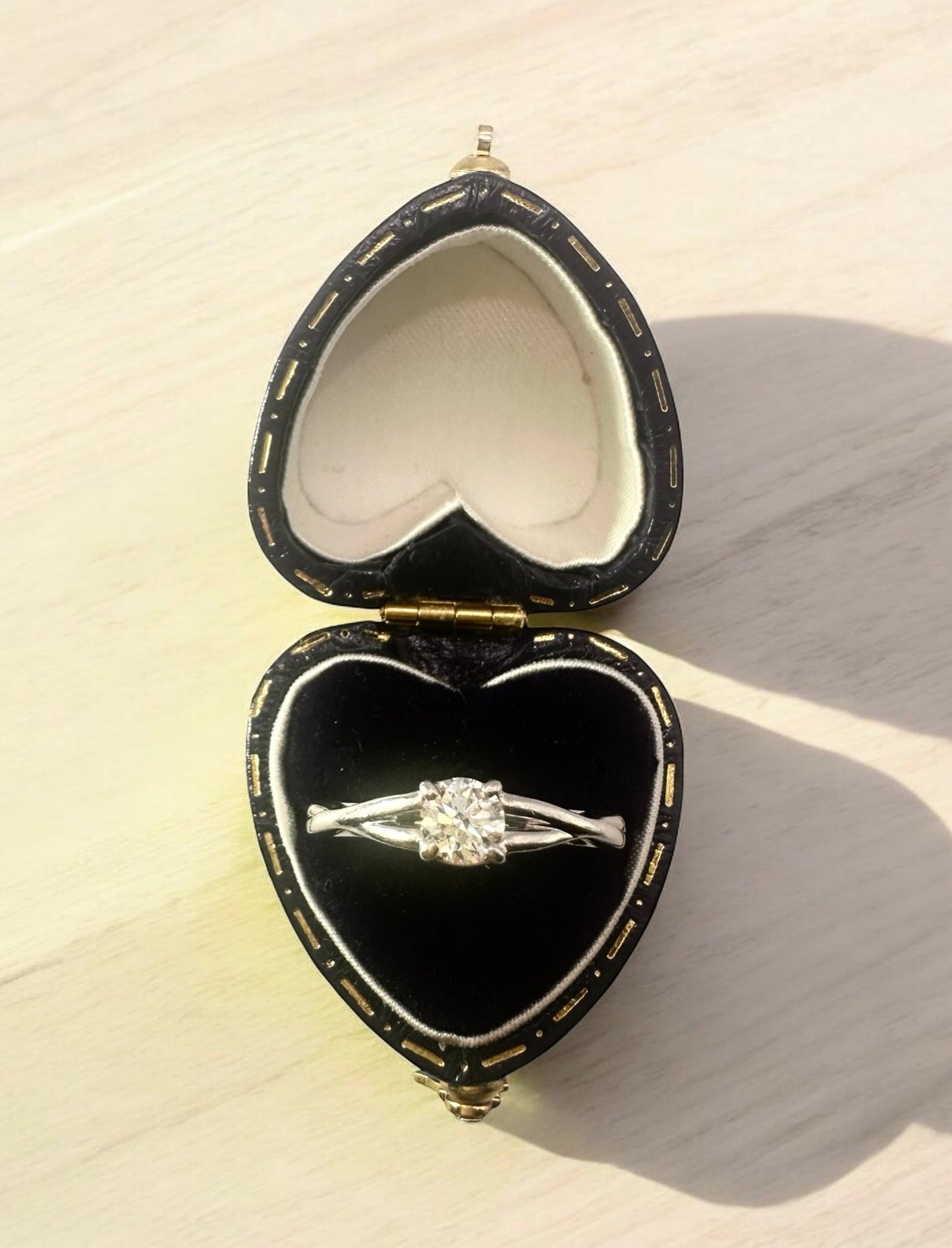 0.40 Ct Natural Diamond Ring, Platinum - Flamingo Gems
