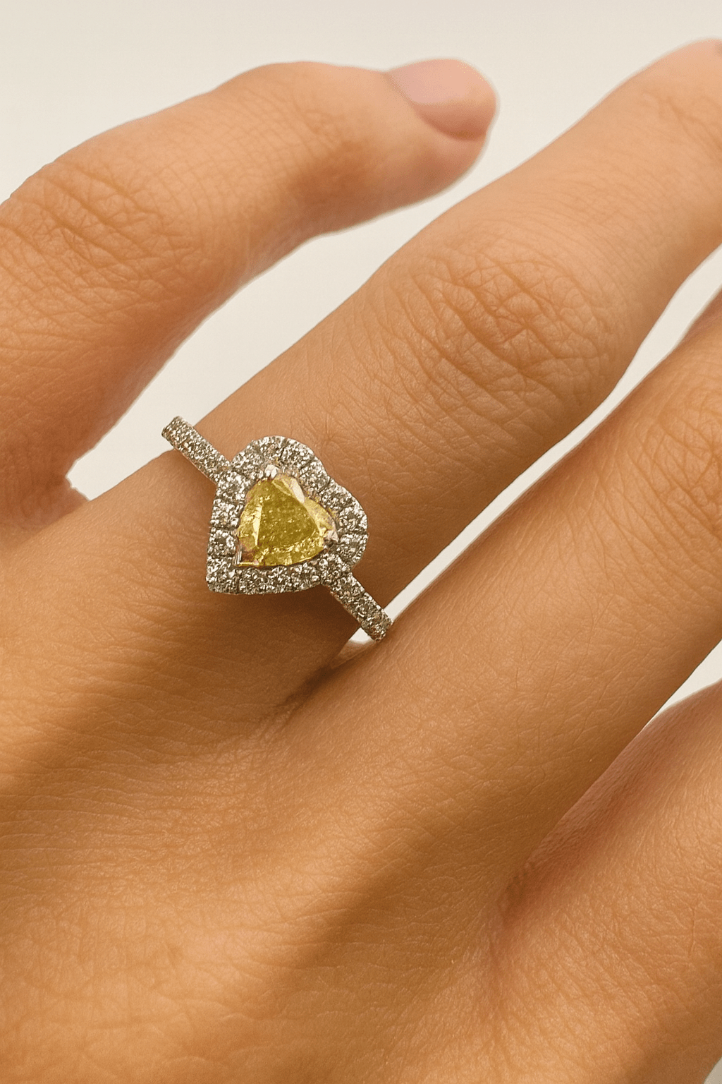 0.77 Ct Natural Diamond Ring - 18k White Gold - WGI and IGI Certified - Flamingo Gems
