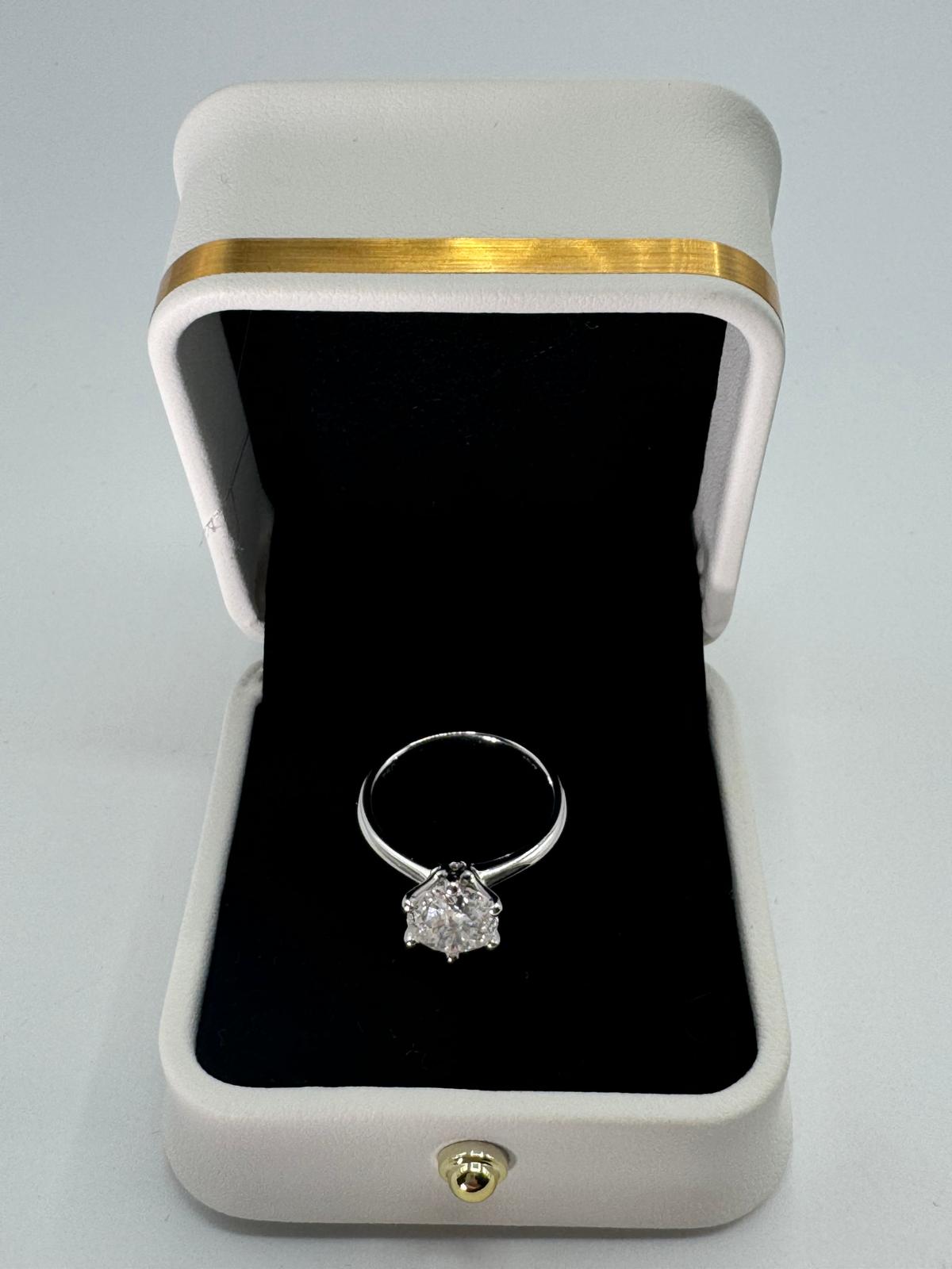 1.80 Carat Diamond Ring crafted in 18 Carat White Gold - WGI Certificate £17,150 - Flamingo Gems