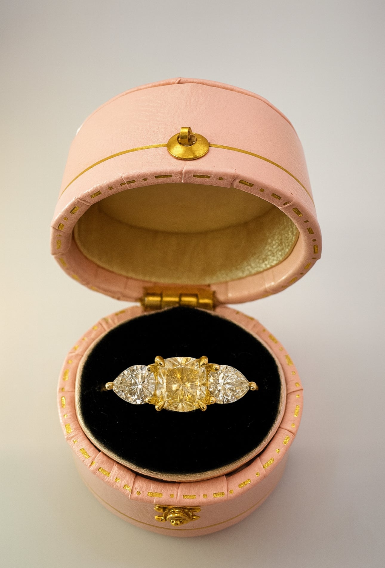 1.81 Ct Natural Diamond Ring - 18k Yellow Gold - WGI Certificate £12,600 - Flamingo Gems