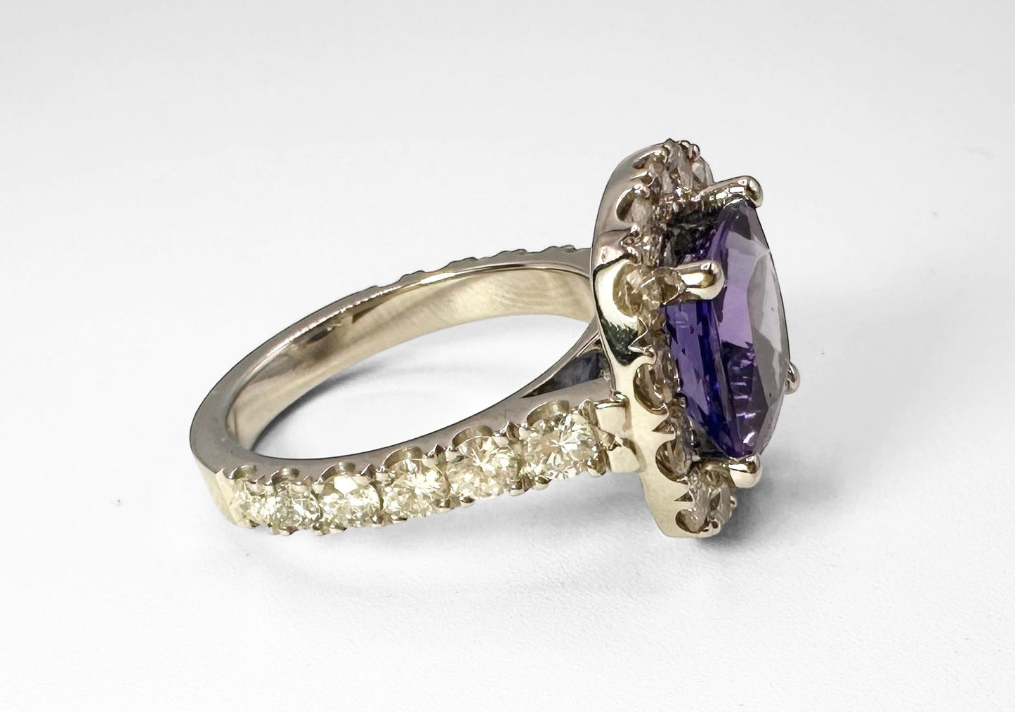 3.70 Ct AAAA Tanzanite, 1.50 Ct Natural Diamond Platinum Ring - WGI Certificate £8,500 - Flamingo Gems