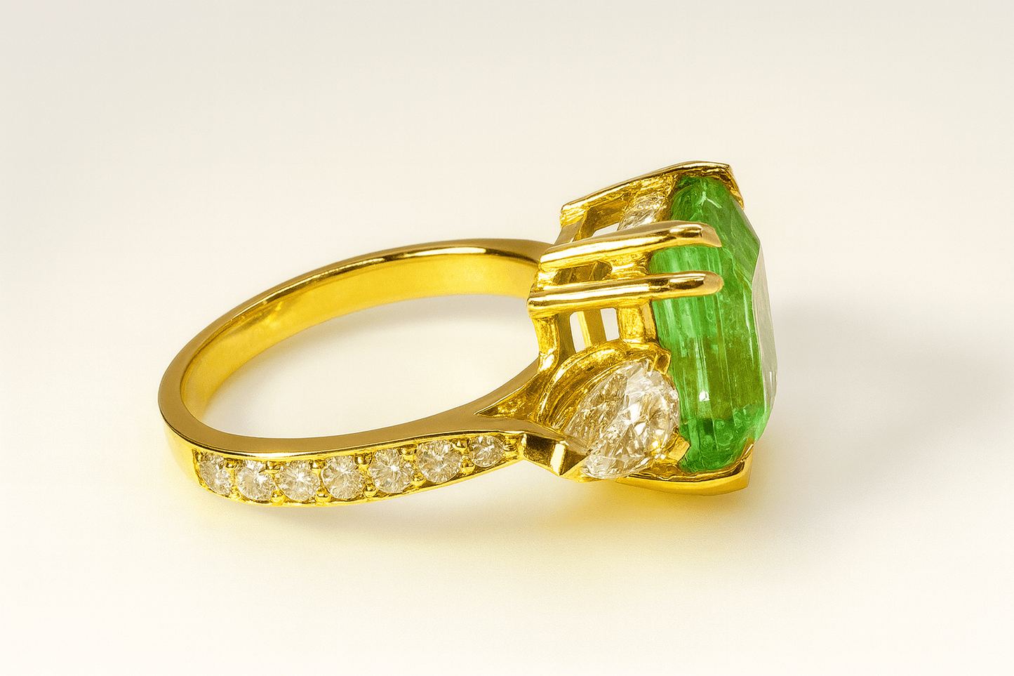 4.06 Ct Natural Emerald and 1.30 Ct Natural Diamond Ring - 18K Yellow Gold, WGI Certificate £14,800 - Flamingo Gems