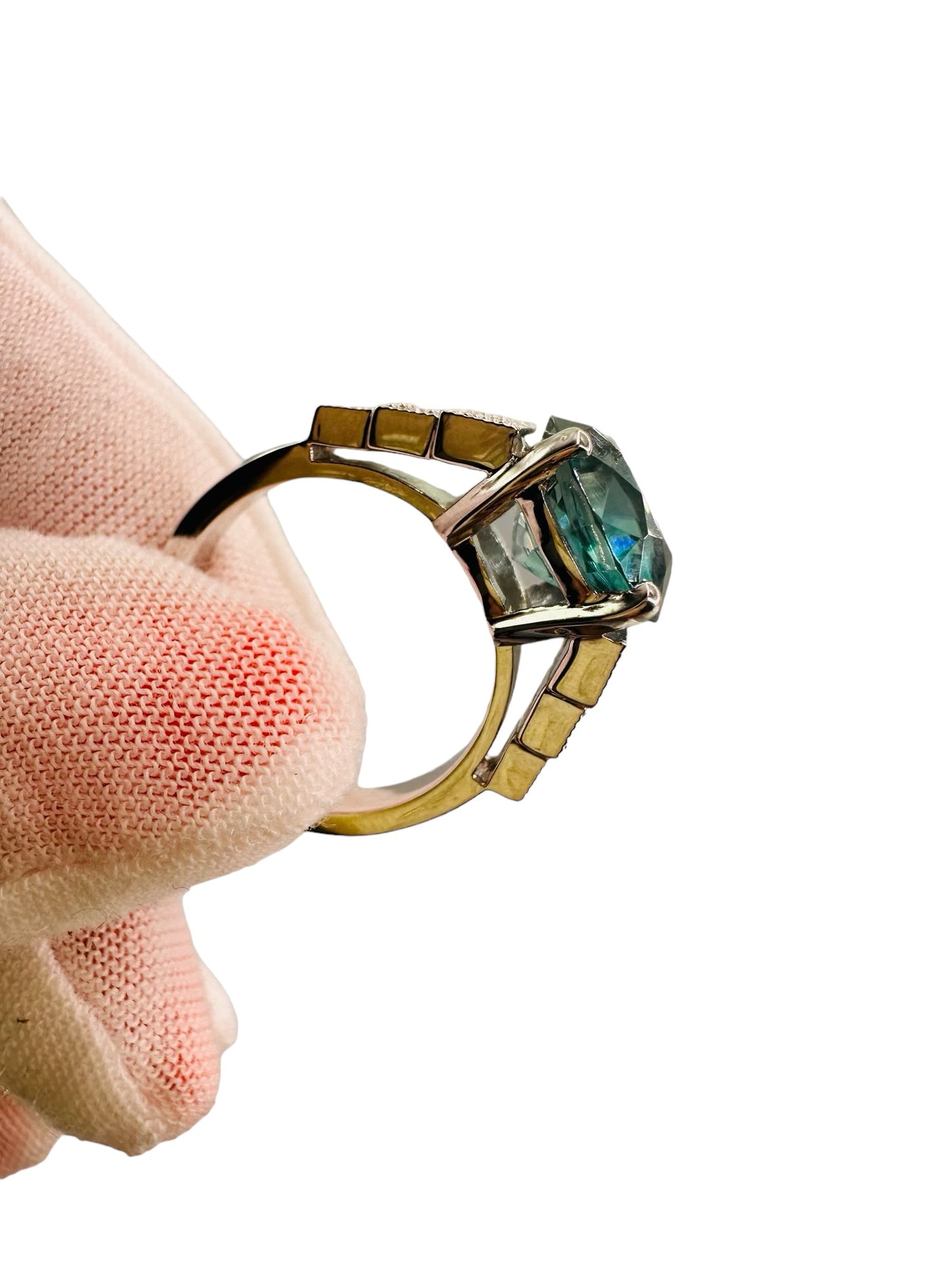 7.15 Carat Blue Zircon and Diamond Ring - WGI Certificate £7100 - Flamingo Gems