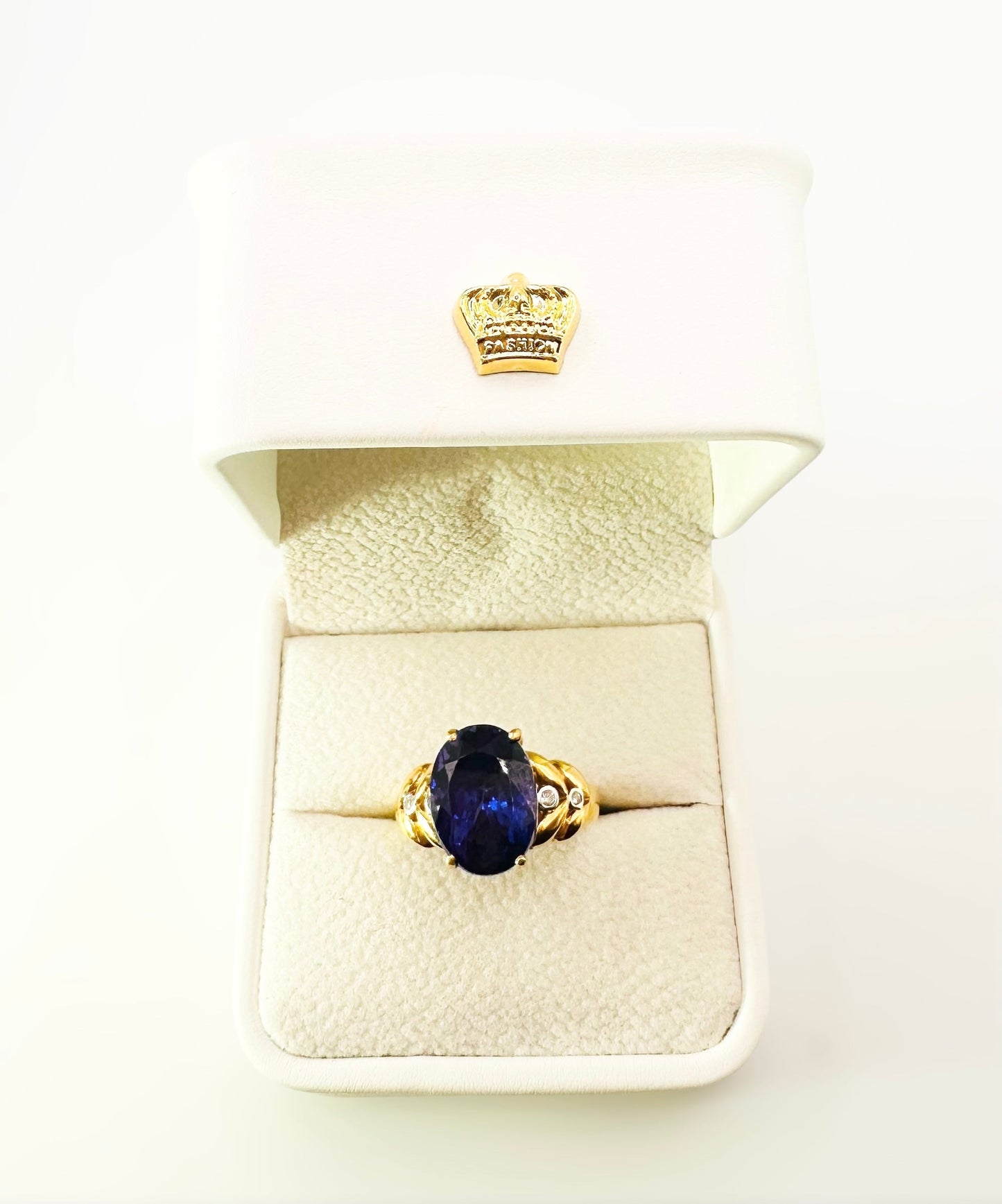 7.90 Ct AAAA Tanzanite and Diamond Ring in 18k Yellow Gold - WGI Certificate £11,200 - Flamingo Gems