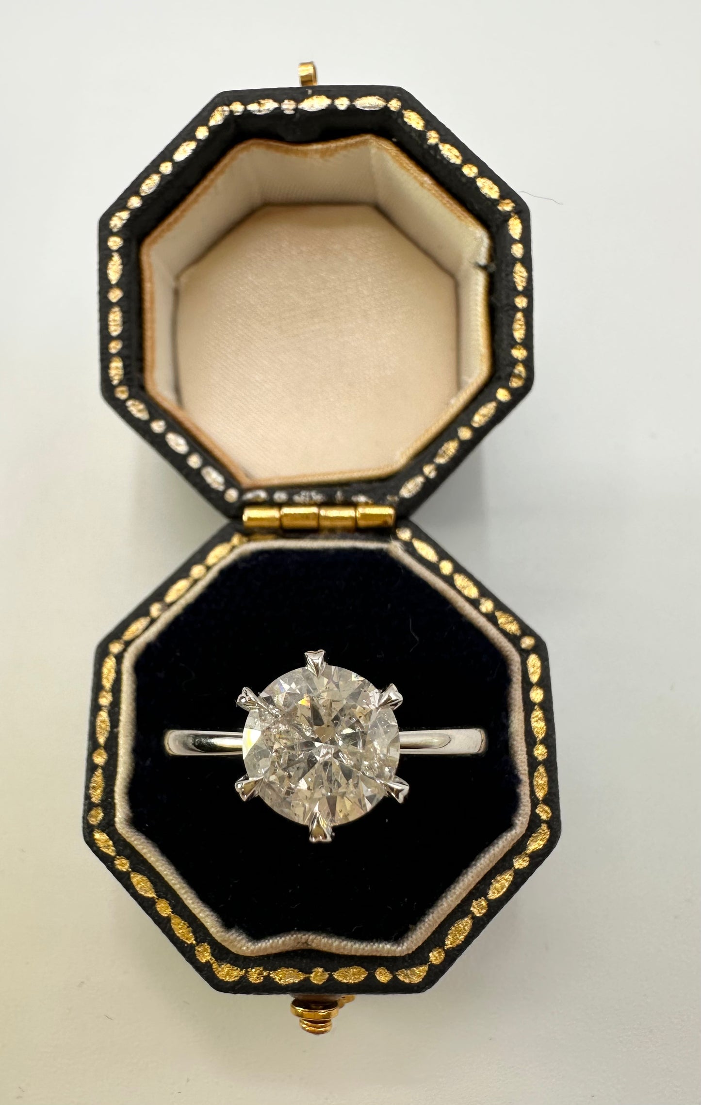 1.50 Carat Diamond Ring crafted in Platinum - WGI Certificate £14,500