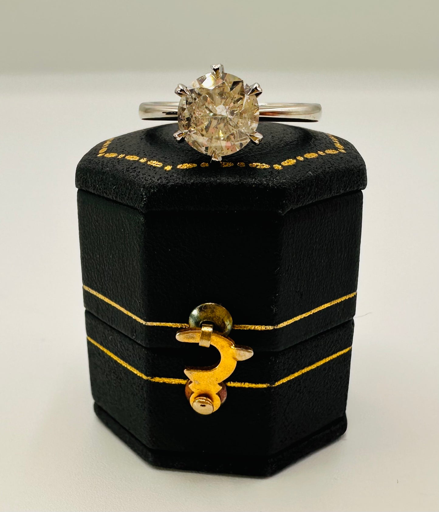 1.50 Carat Diamond Ring crafted in Platinum - WGI Certificate £14,500