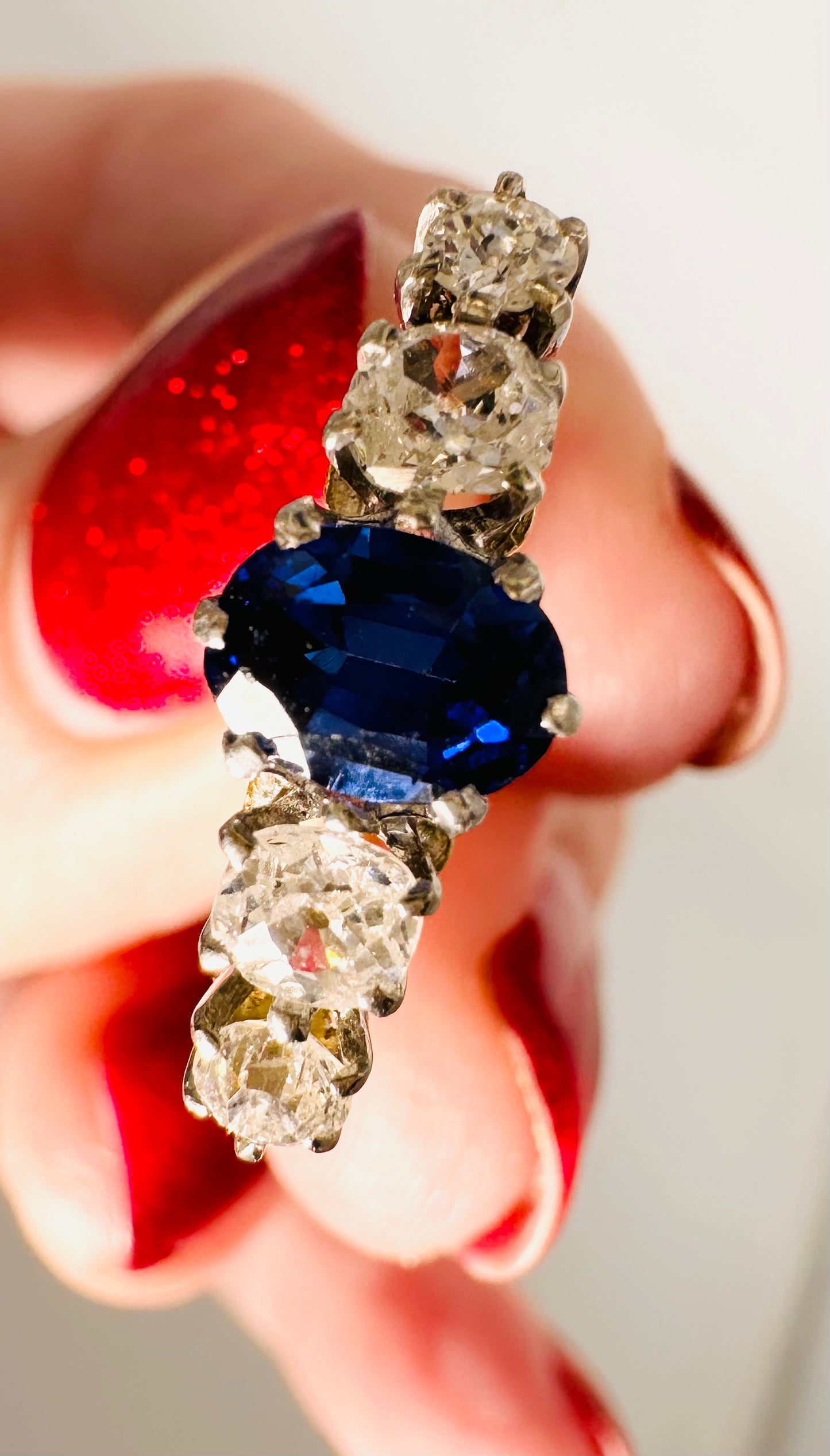 18 Ct Yellow Gold/Platinum Antique Sapphire and Diamond Ring - WGI Certification £3500