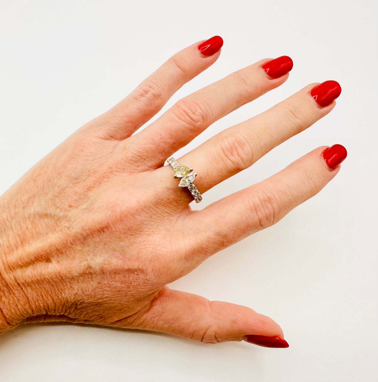 Flash Sale - 1.64 Ct Natural Diamond Moi de Toi Ring, Platinum - WGI Certificate £4.5k