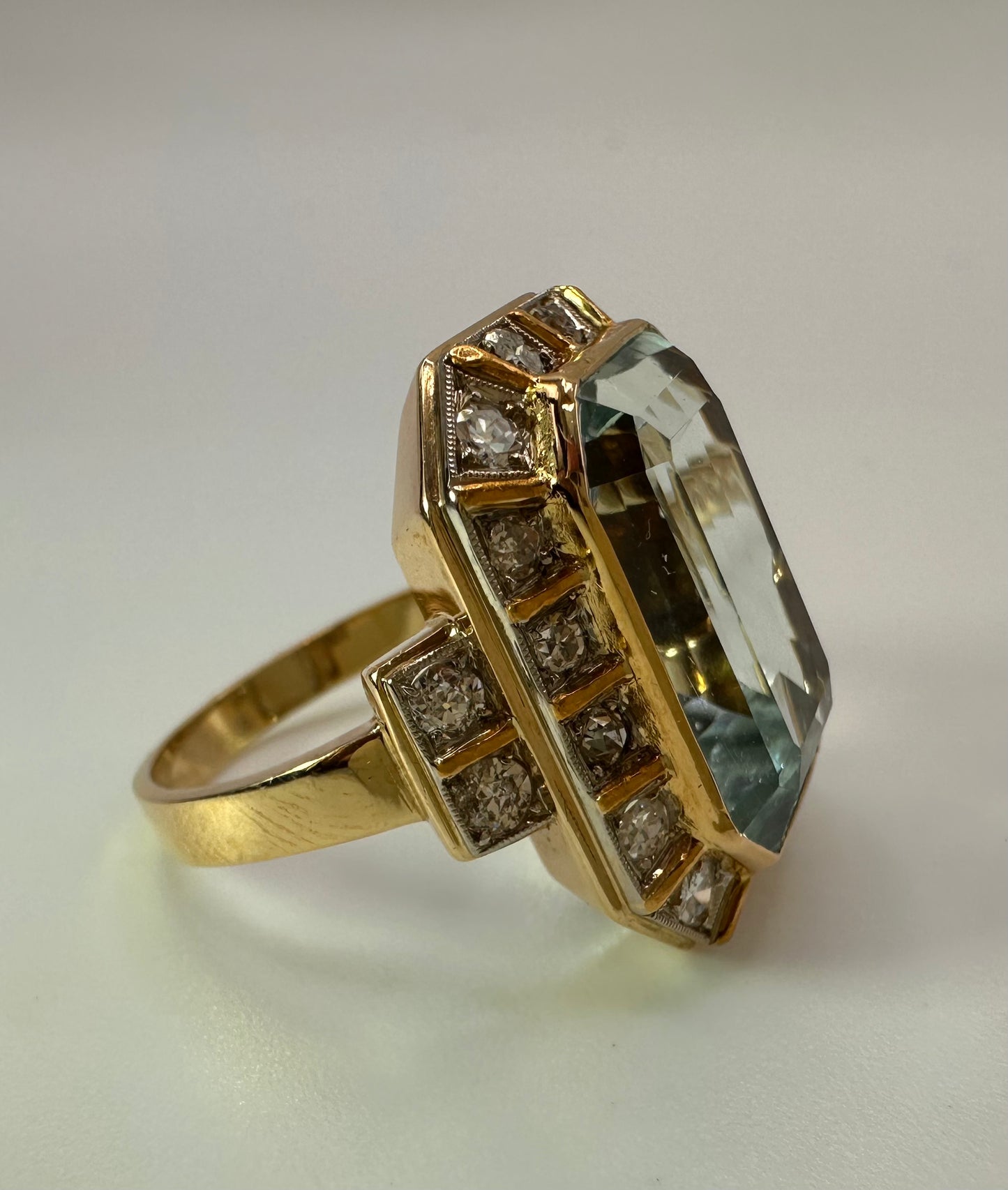 Art Deco 10.00ct Aquamarine & Diamond Ring