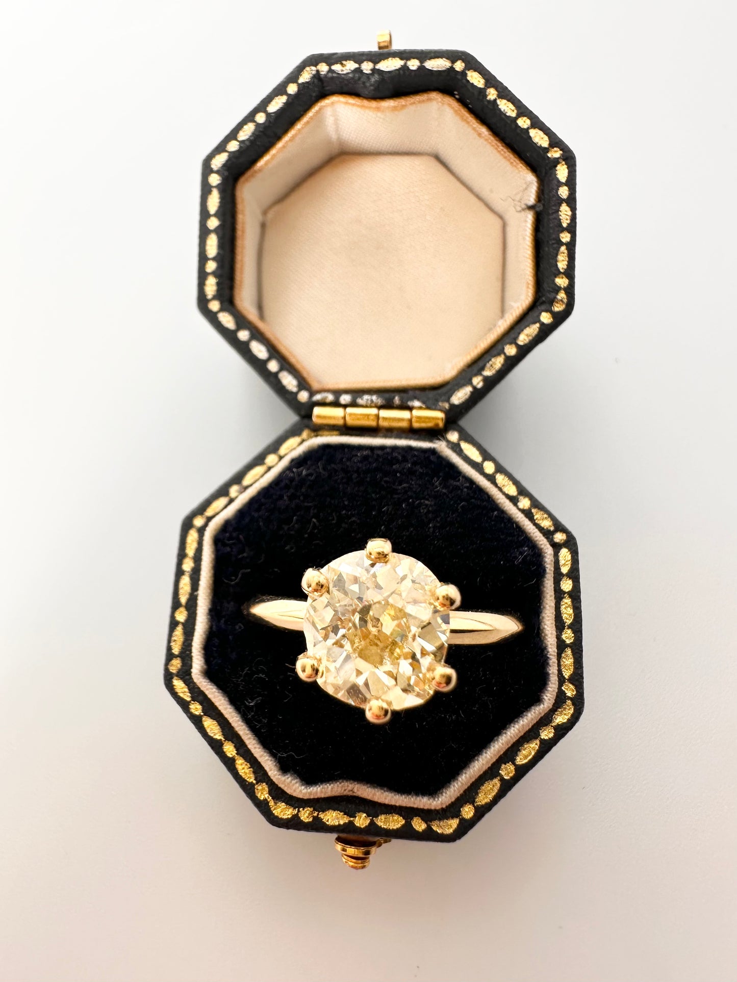 2.46Ct Solitaire Diamond Ring in 18Ct Yellow Gold - WGI Valuation £15,000