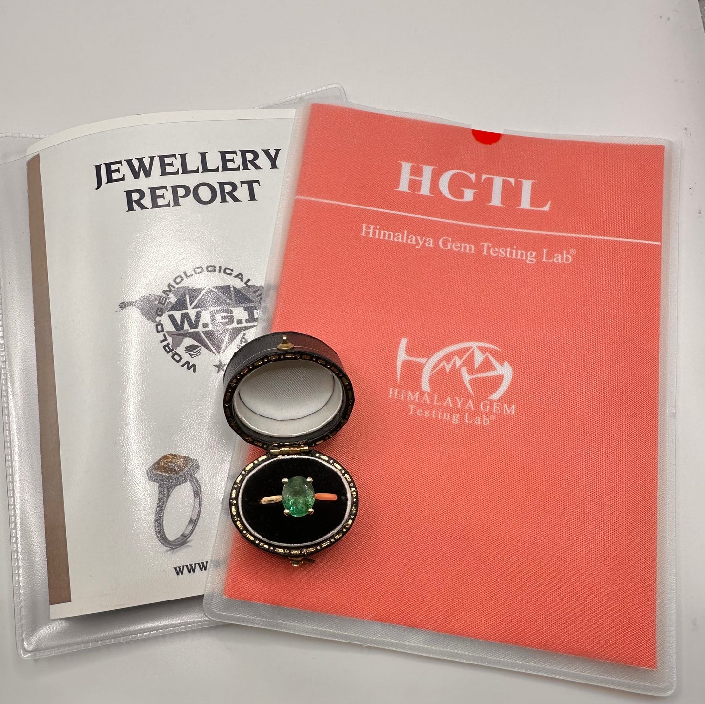 2.32 Carat Natural Emerald Ring, 18K Yellow Gold - WGI Certificate £2,800