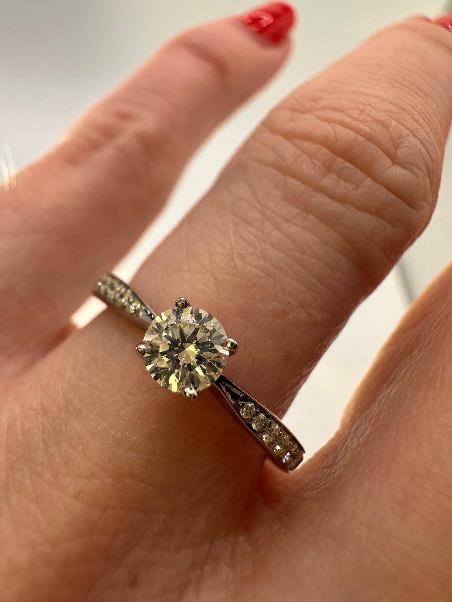 18Ct White Gold 0.45 Ct Natural Diamond Ring - GIA Certified/WGI Valuation £2,600