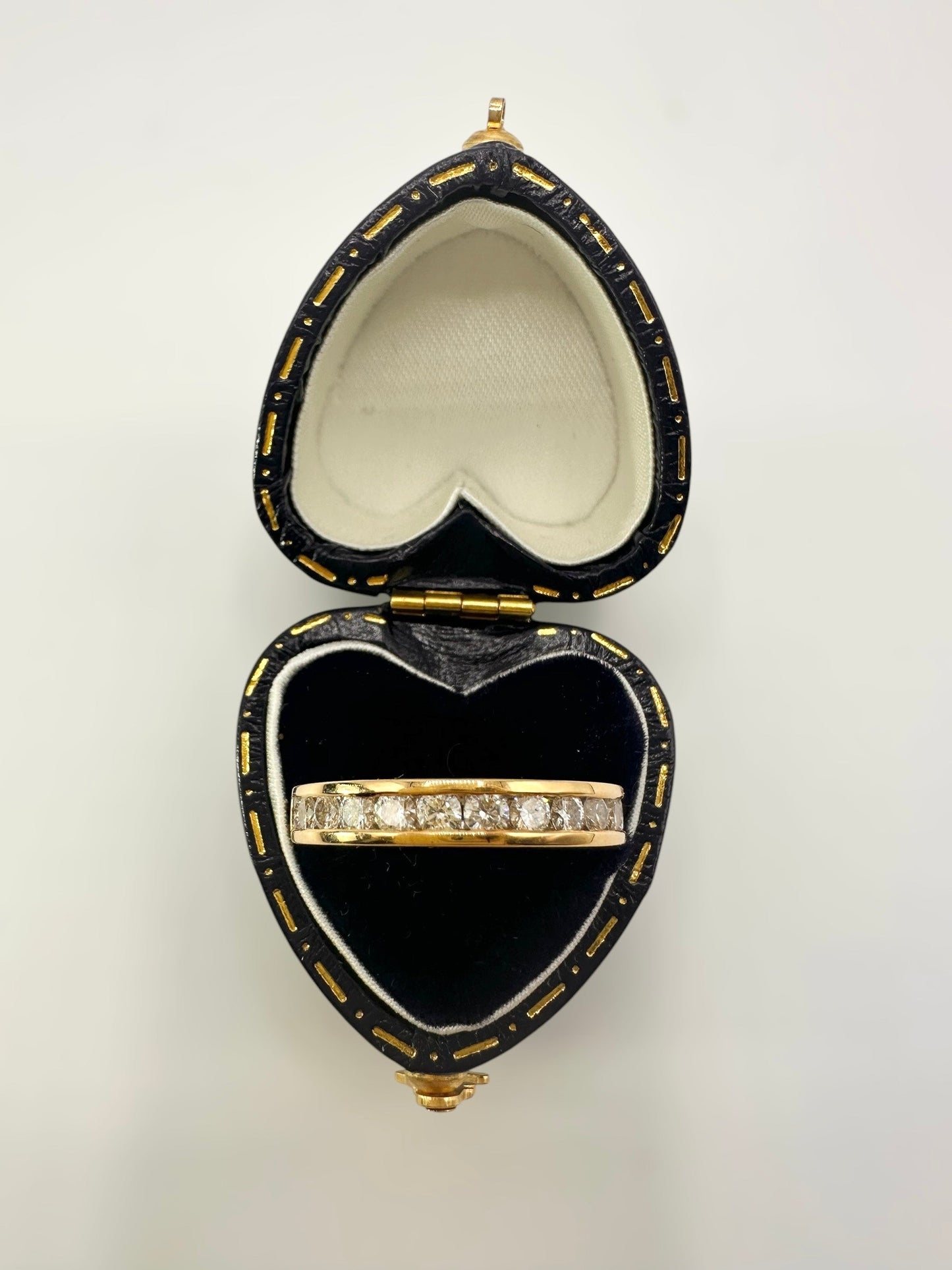 O.75 Ct VS Natural Diamond Eternity Ring, 18k Gold - WGI Certificate £3,500 - Flamingo Gems