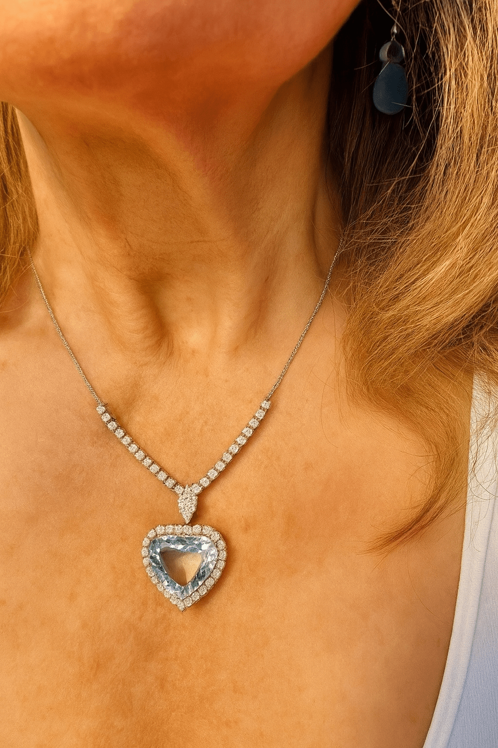 REDUCED - 19.45 Ct Aquamarine and 3.85 Ct Natural Diamond Necklace - Platinum - WGI Certificate/Valuation £37,800 - Flamingo Gems
