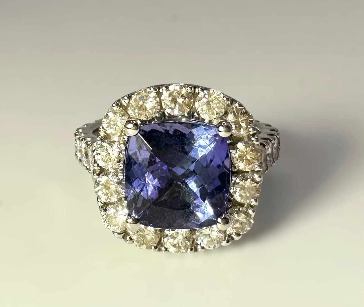XMAS SALE - 3.70 Ct AAAA Tanzanite, 1.50 Ct Natural Diamond Platinum Ring - WGI Certificate £8,500 - Flamingo Gems