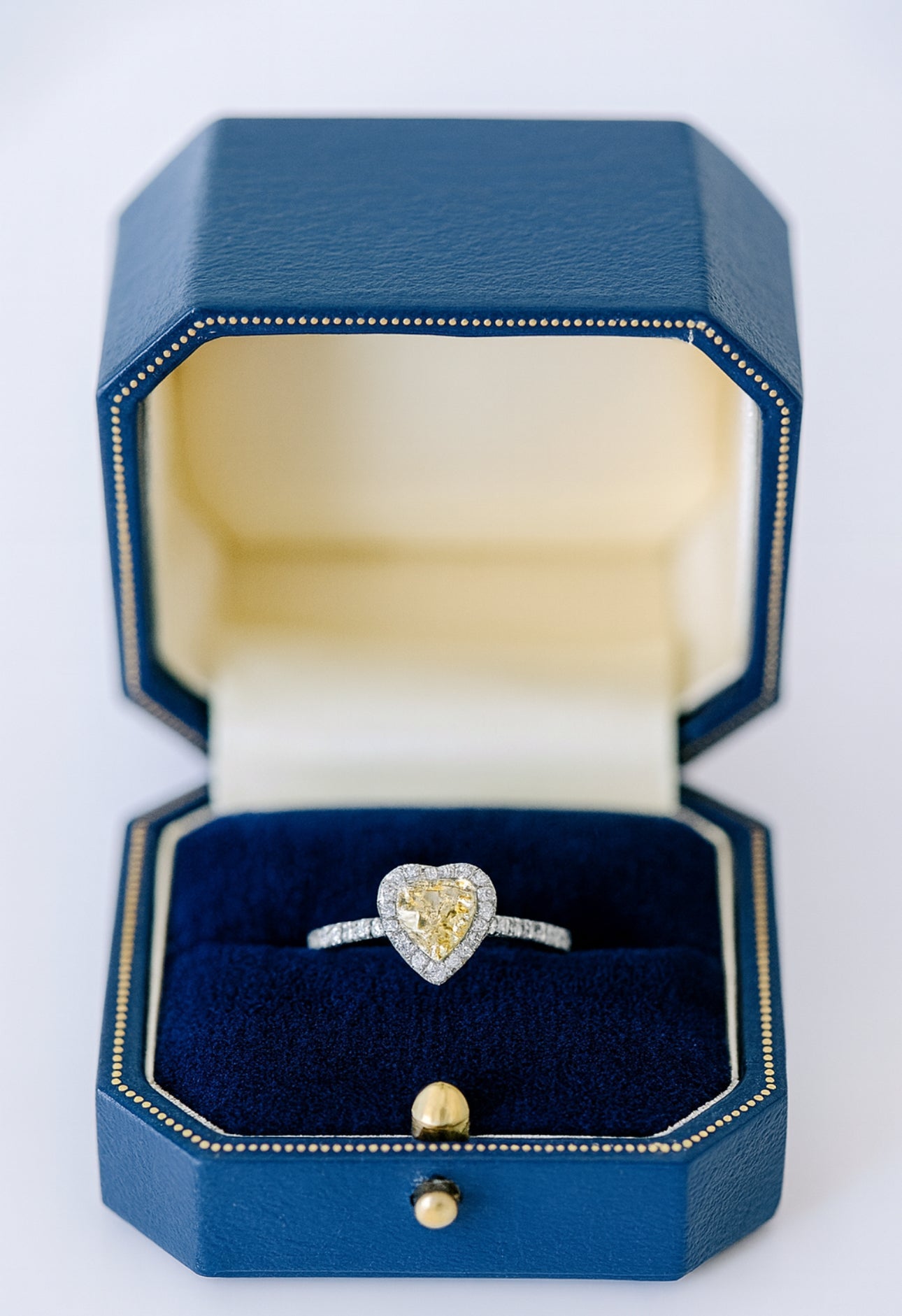 0.77 Ct Natural Diamond Ring - 18k White Gold - WGI and IGI Certified - Flamingo Gems