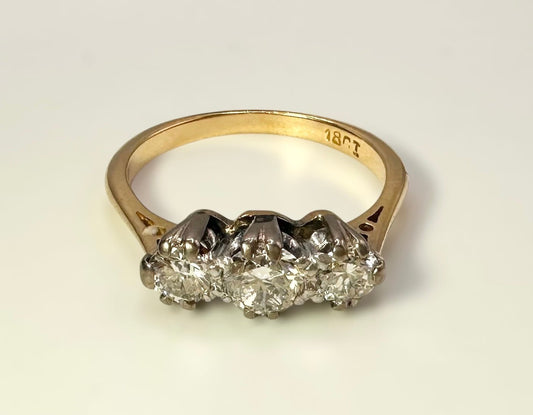 0.85 Ct Diamond Trilogy Ring - 18K Yellow Gold - WGI Certificate £3,900 - Flamingo Gems