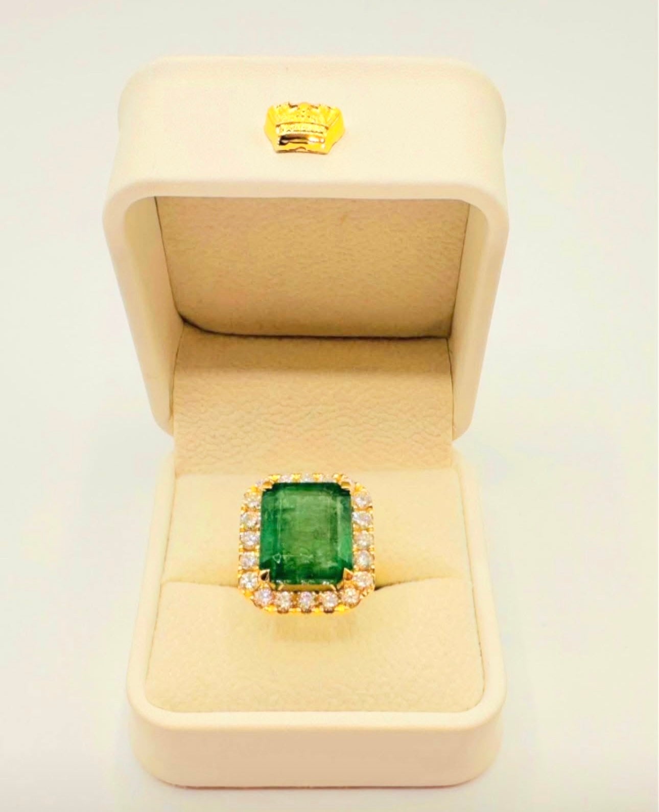 12 Ct Emerald, 1.6 Ct Diamond Cocktail Ring - WGI Valuation £24,000 - Flamingo Gems