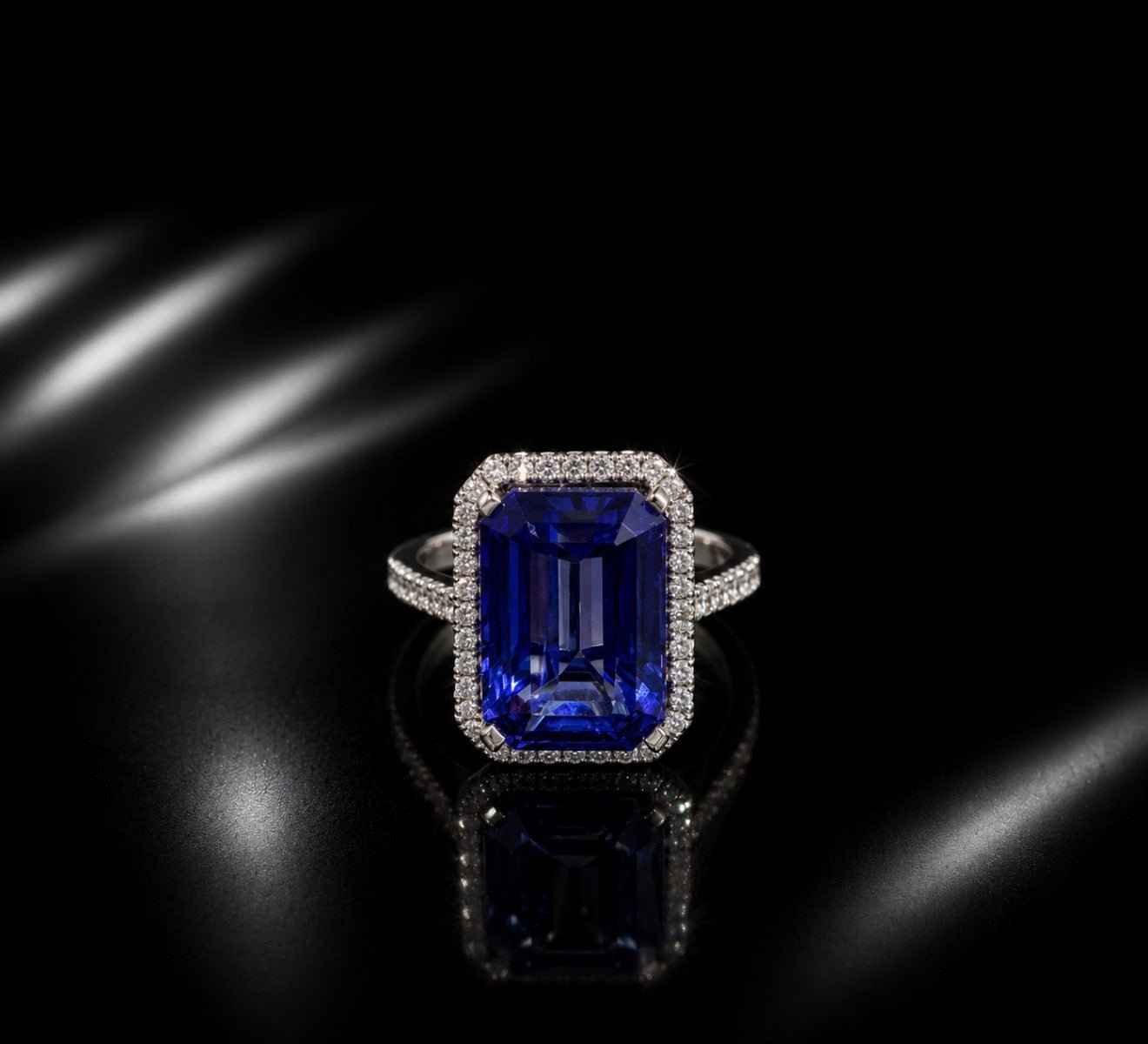 18ct White Gold 9.00 Ct Natural Tanzanite & 0.5 Ct Diamond Halo Ring - RRP £14,000 - Flamingo Gems