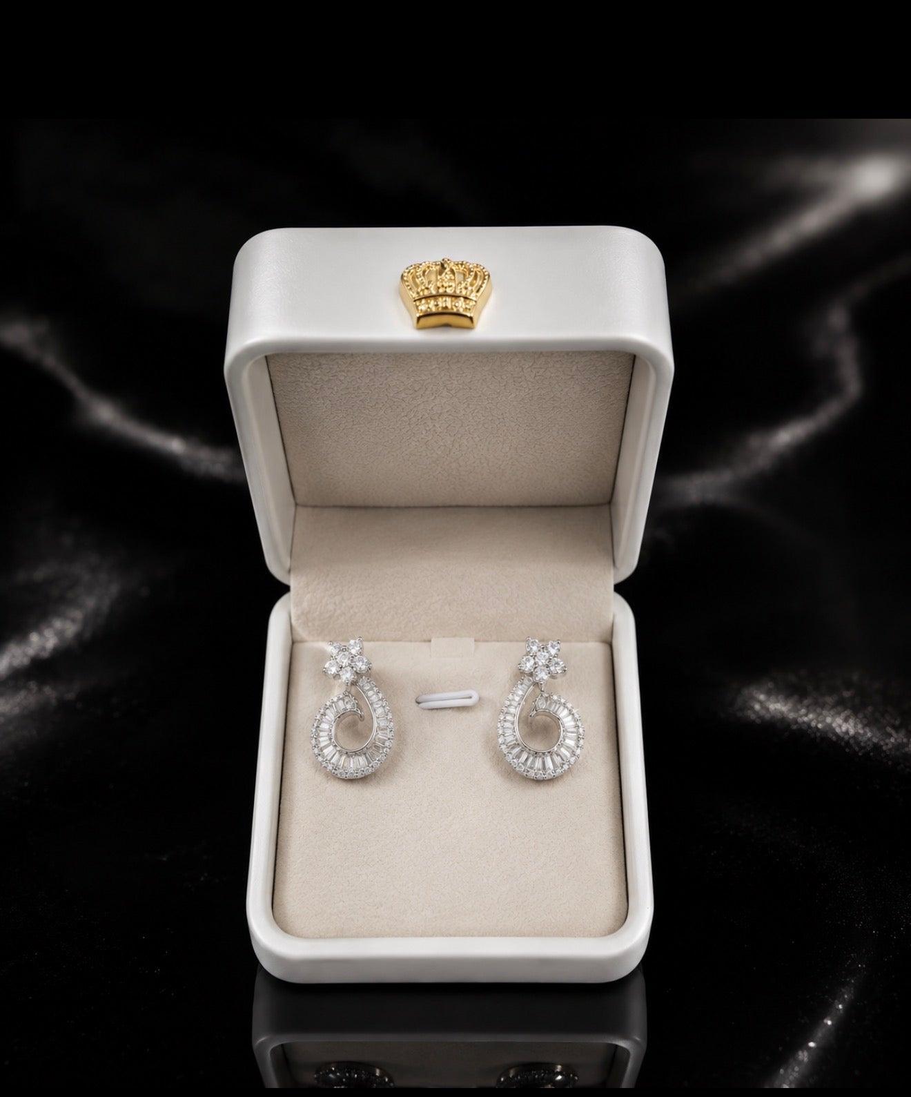 ✨ 18CT WHITE GOLD NATURAL DIAMOND CLUSTER DROP EARRINGS ✨ RRP £5,000 - Flamingo Gems