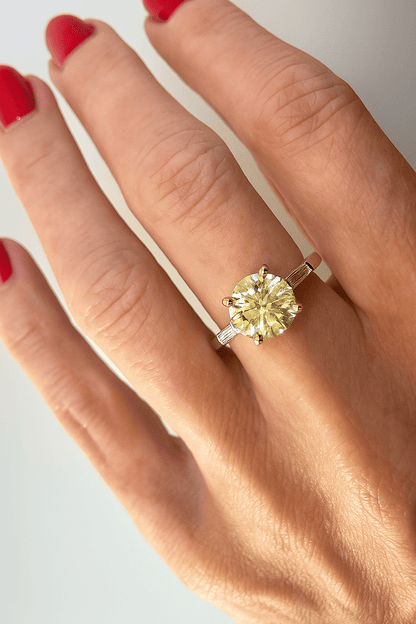 2.11 Ct Natural Diamond Light Yellow and Colourless Diamond Ring - WGI and EDR Certified. Platinum Shank and 9k Yellow Gold Shank - RRP £15,000 - Flamingo Gems