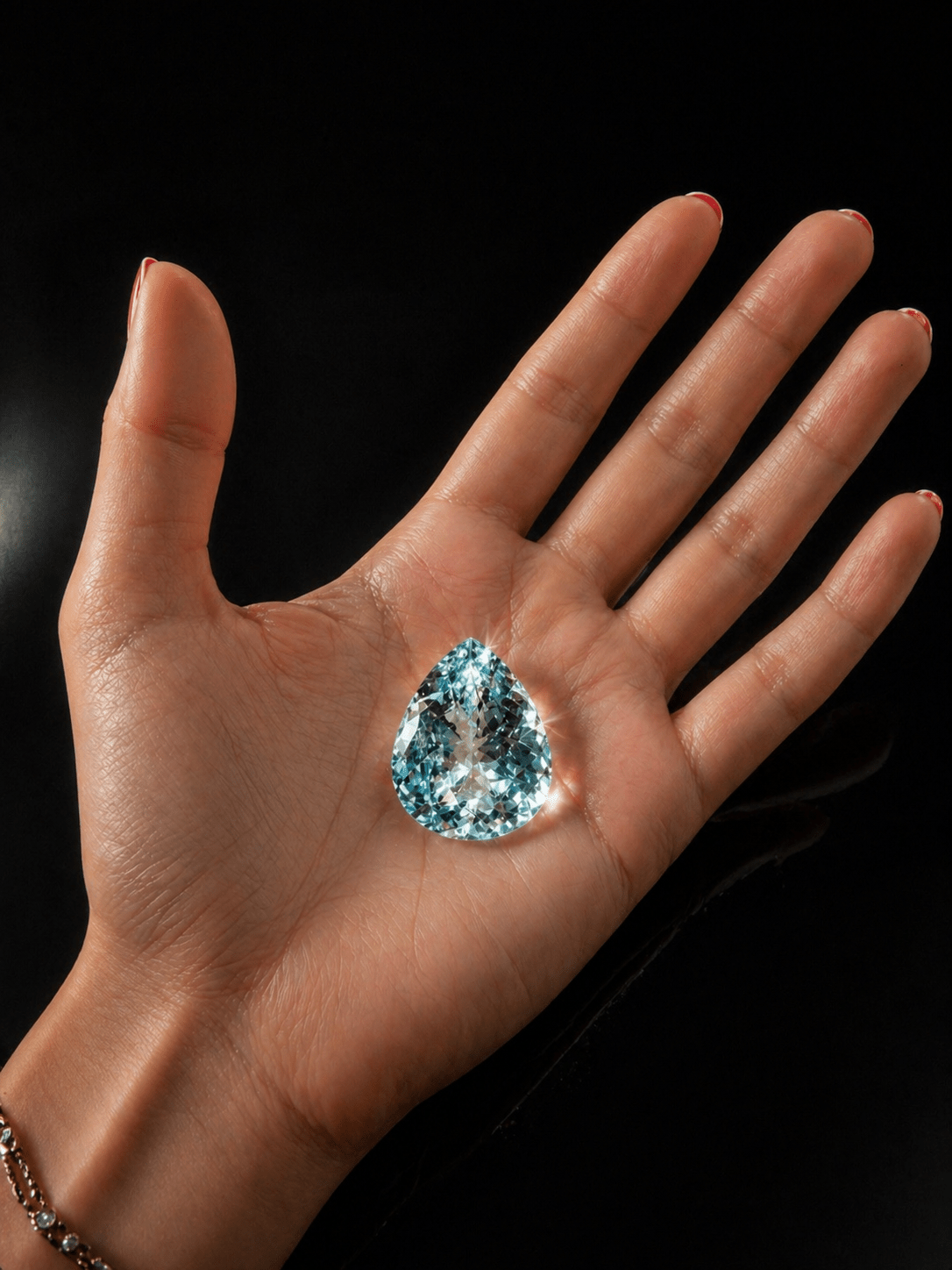 63.56 Carat Natural Aquamarine - RRP £12,800 - Flamingo Gems