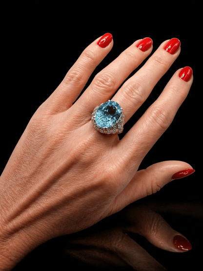 7.50Ct Natural Aquamarine & 0.30 Ct Diamond Statement Ring - 18K White Gold - RRP £10,500 - Flamingo Gems