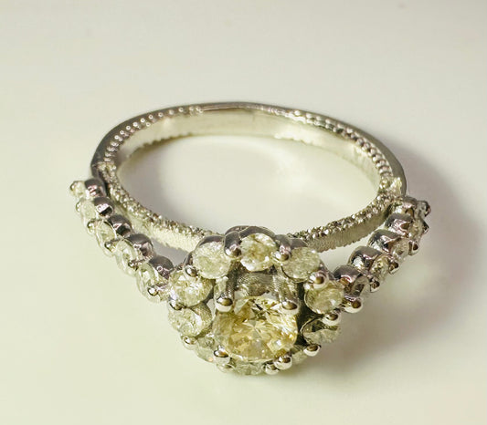 1.01 Carat, Diamond Platinum Ring - WGI Certificate £4,250