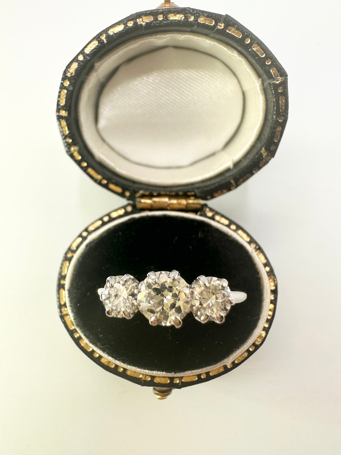 1 Carat Old European Cut Diamond Trilogy Ring in 18K White Gold - WGI Valuation £6,100