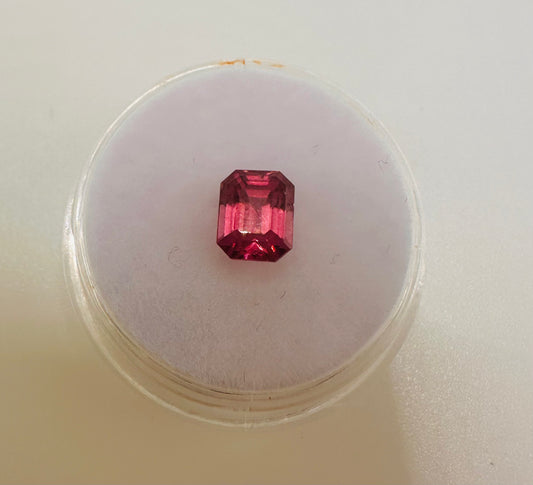 UNTREATED MALAYA GARNET - 1.38 Ct