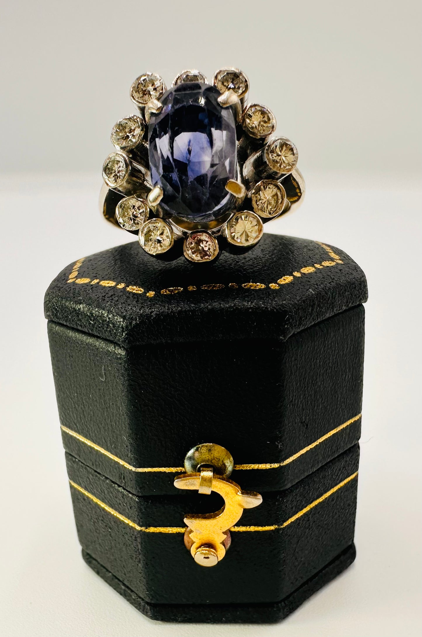 4.60 Ct Natural Unheated/Untreated Ceylon Blue Sapphire/0.96 Ct Diamonds Antique Art Deco Ring - WGI Certificate £12,000