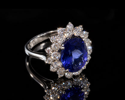 5.15 Ct Tanzanite, 1.8 Ct Natural Diamond Ring - 18K Gold - RRP £16,00