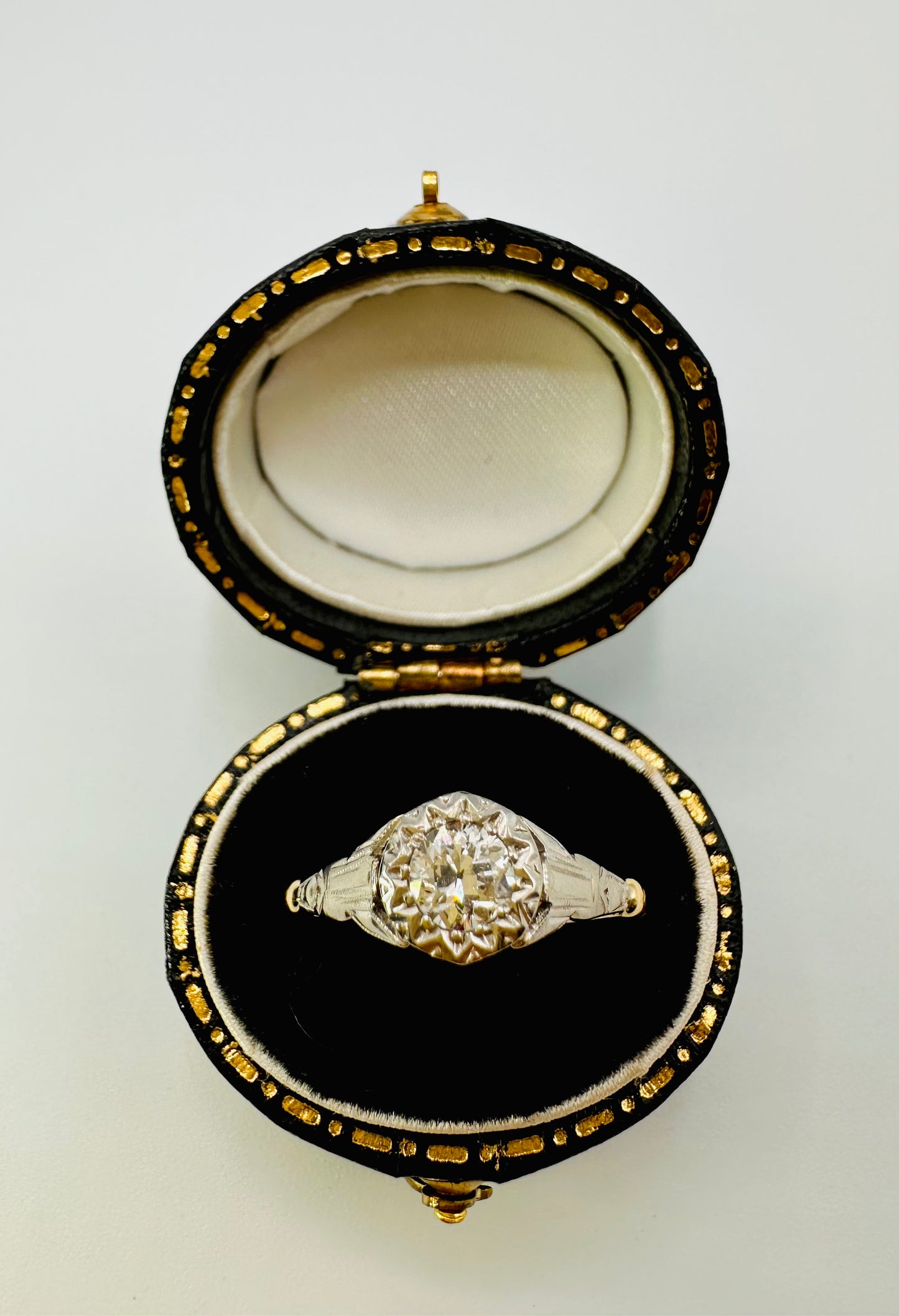 18K White and Yellow Gold Diamond Ring - WGI Certificate £1750