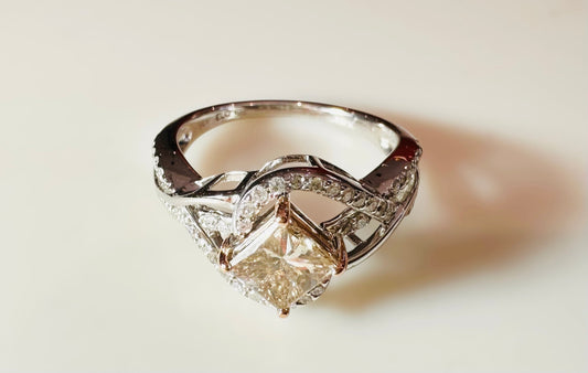 Flash Sale - 1.39 Carat Champagne and Colourless Diamond Ring, 14 Carat White and Rose Gold - WGI Valuation £3450 - Flamingo Gems