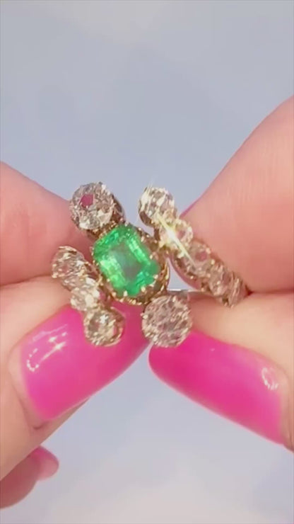👑 “Queen Victoria” — 1.00ct Emerald • 2.25ct Old Cut Diamonds • 15ct Gold — The Emerald Empress of the Victorian Era 💚✨-15 Ct Gold - WGI Valuation £9,500