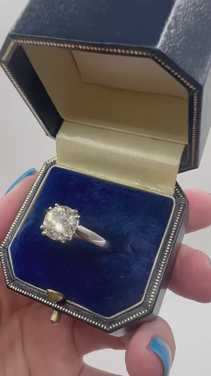 2.35 Ct Natural Diamond Ring, 18K White Gold - WGI Certificate £19,520