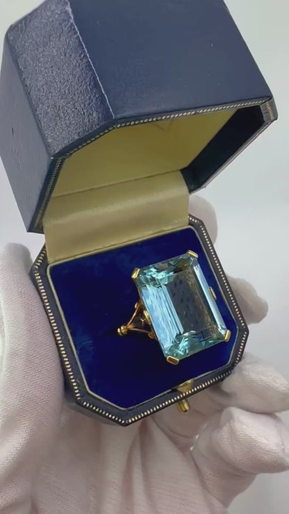 22.70ct Natural Aquamarine in 18ct Gold - WGI Certificate £13,500