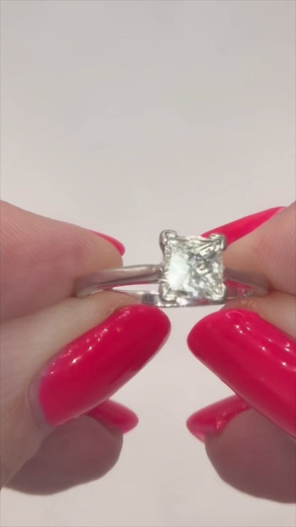 1.05 Ct Natural Princess Cut Diamond Ring - 18k Gold - RRP £9,000