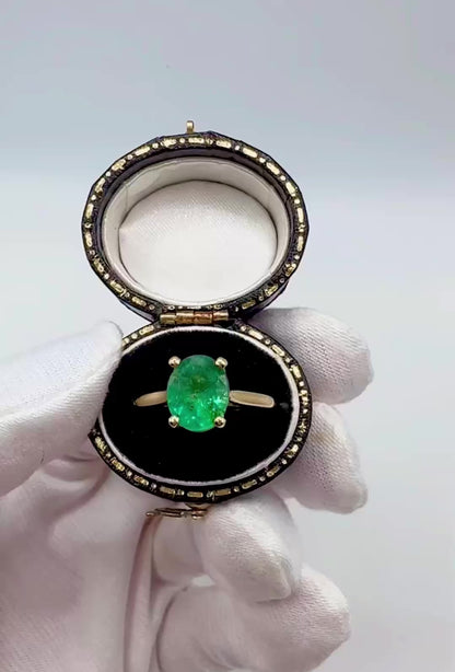 2.32 Carat Natural Emerald Ring, 18K Yellow Gold - WGI Certificate £2,800