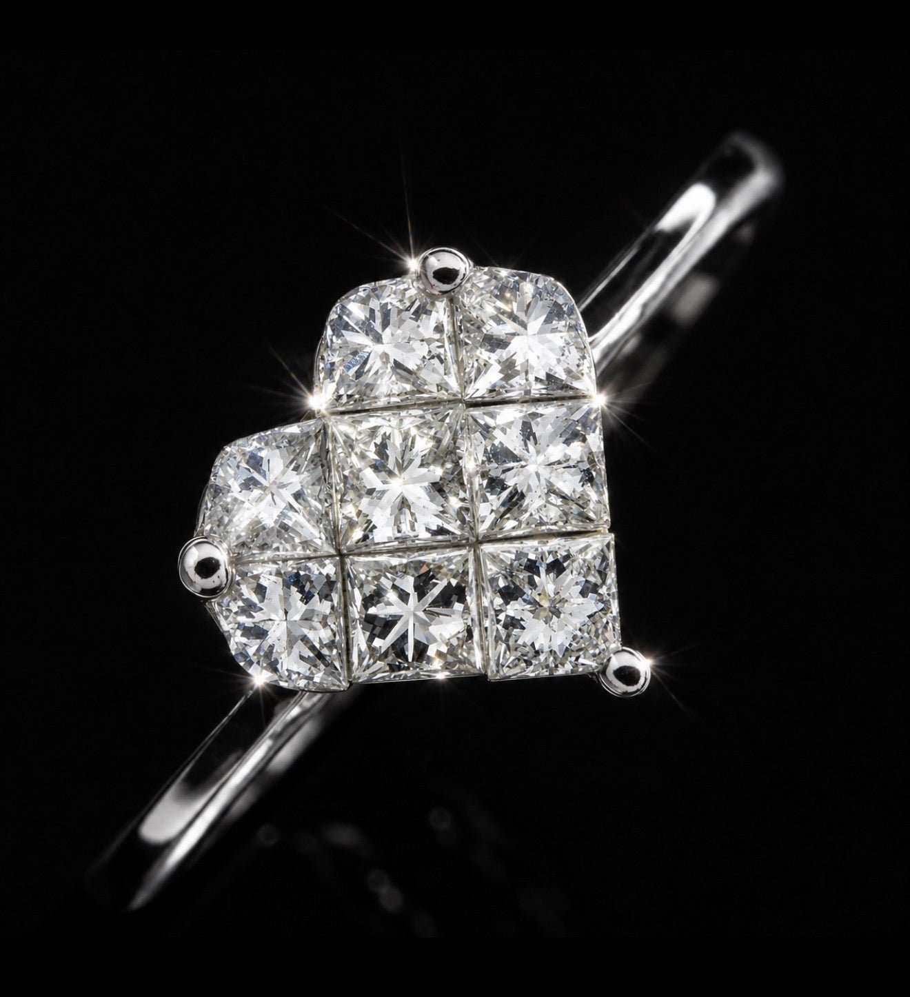 Princess Cut Diamond Heart Ring - 18K White Gold - RRP£3,100 - Flamingo Gems