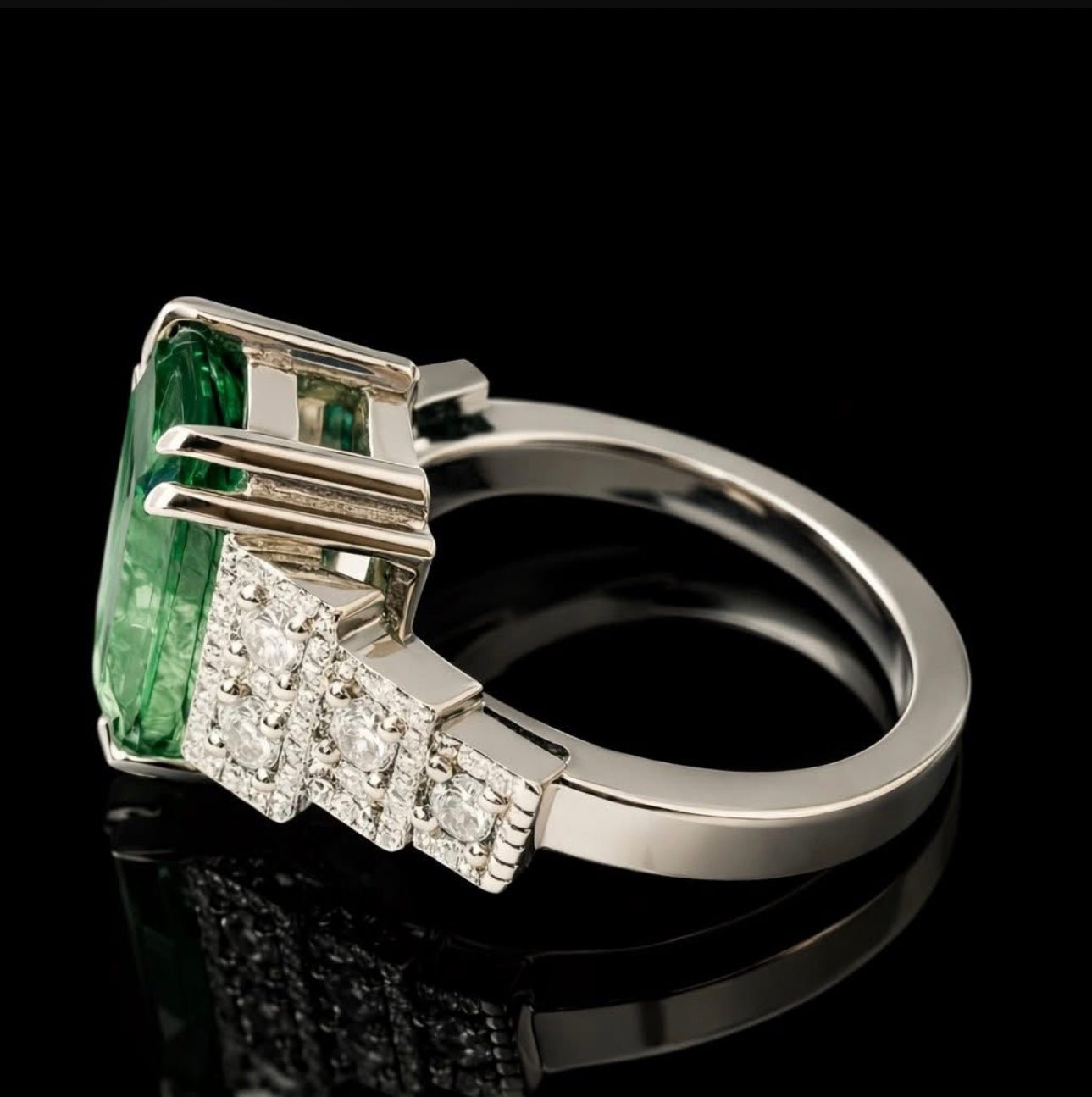 Reduced - 4.45 Carat Zambian Emerald and 0.40 Carat Natural Diamond Ring - Platinum - WGI Certificate £12,500 - Flamingo Gems