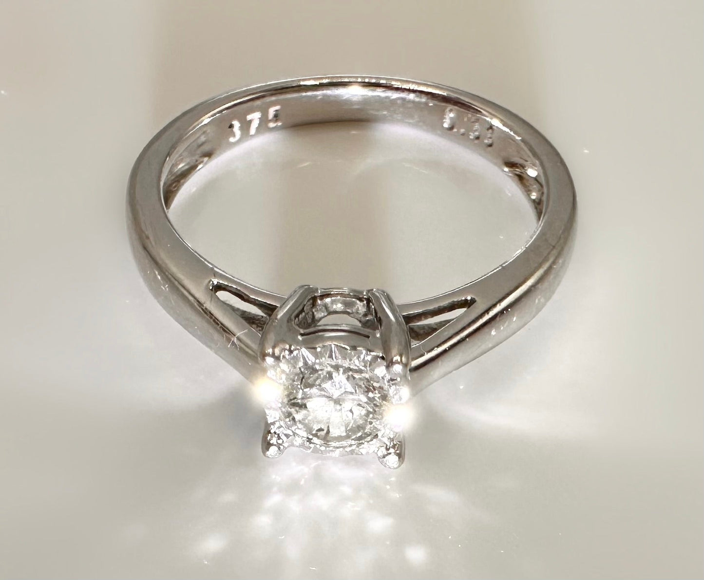 9 Carat White Gold Diamond Engagement Ring - 0.33 of a Carat - Flamingo Gems